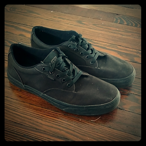 black vans 10.5